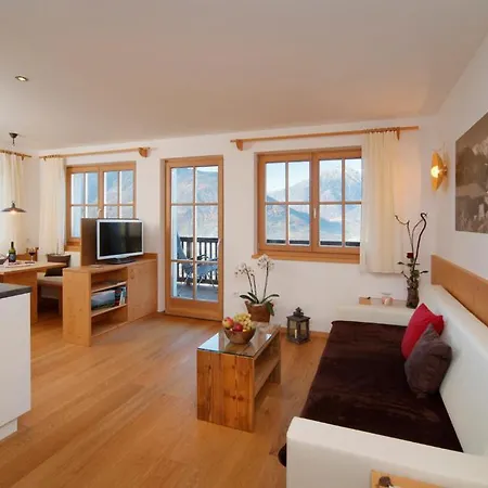 Apartment Schwarzplatterhof Meran
