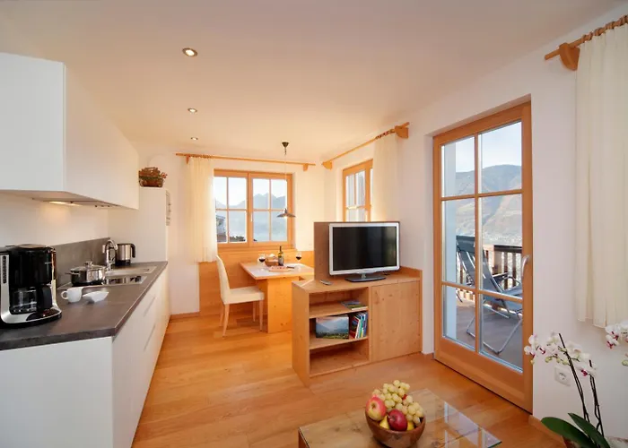 Apartment Schwarzplatterhof Merano