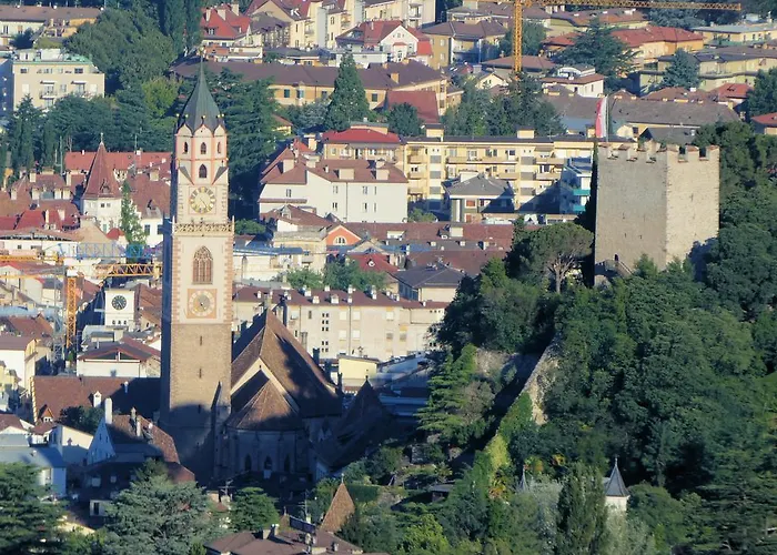 Schwarzplatterhof * Merano
